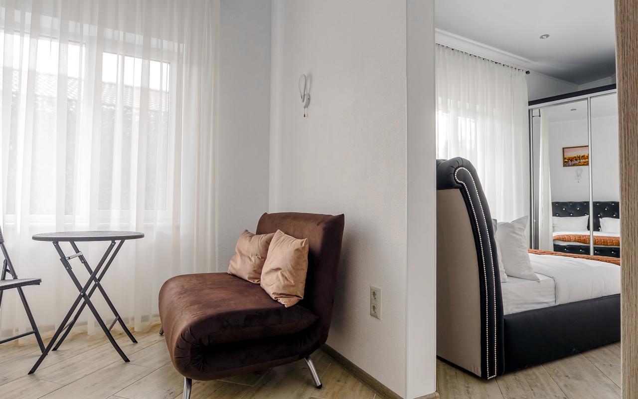 Hotel Sorrento Одеса Екстериор снимка