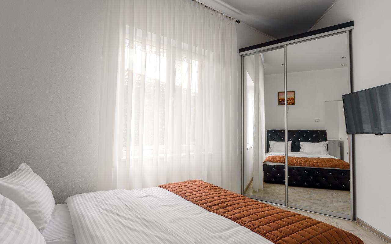 Hotel Sorrento Одеса Екстериор снимка