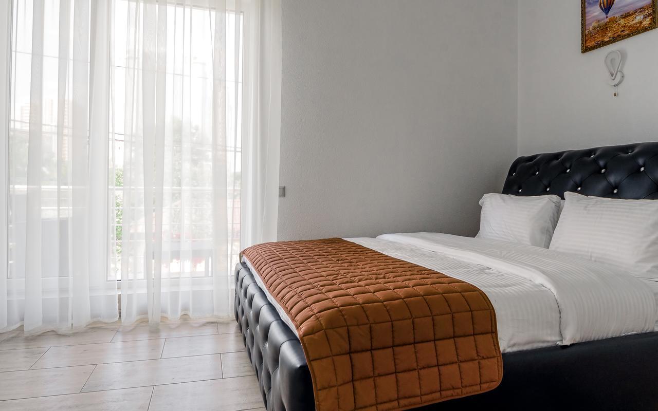 Hotel Sorrento Одеса Екстериор снимка